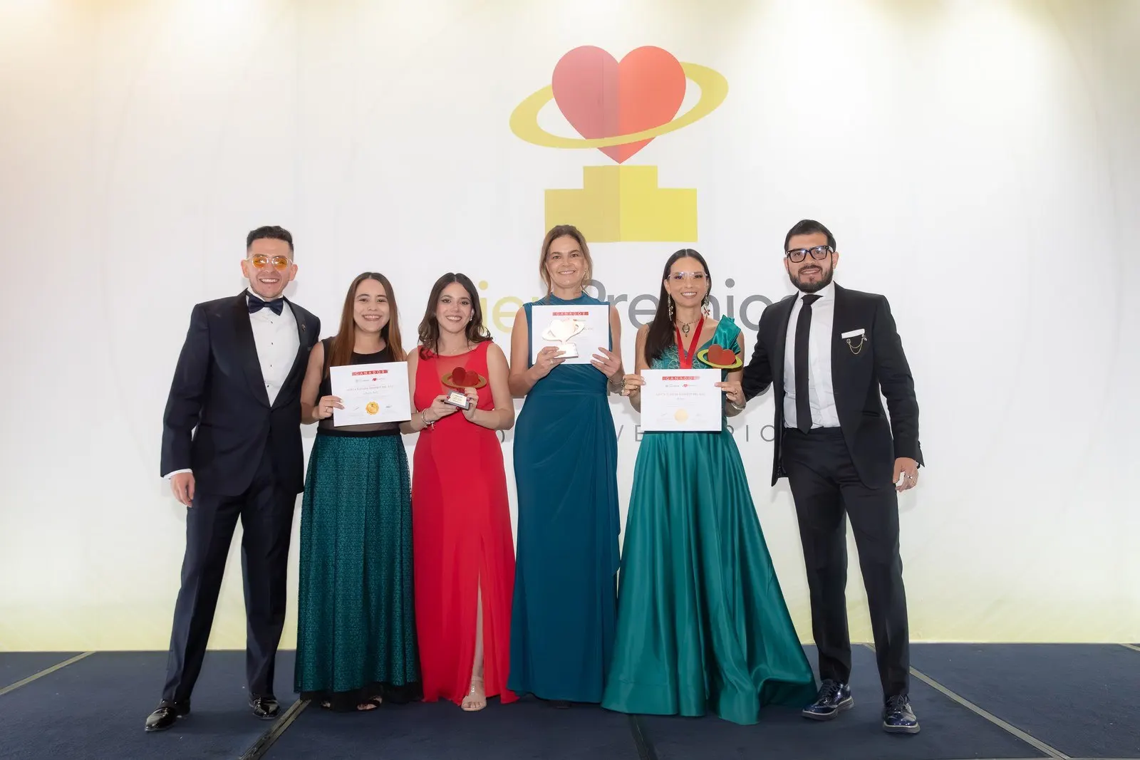 Ganadores en el escenario, 2025